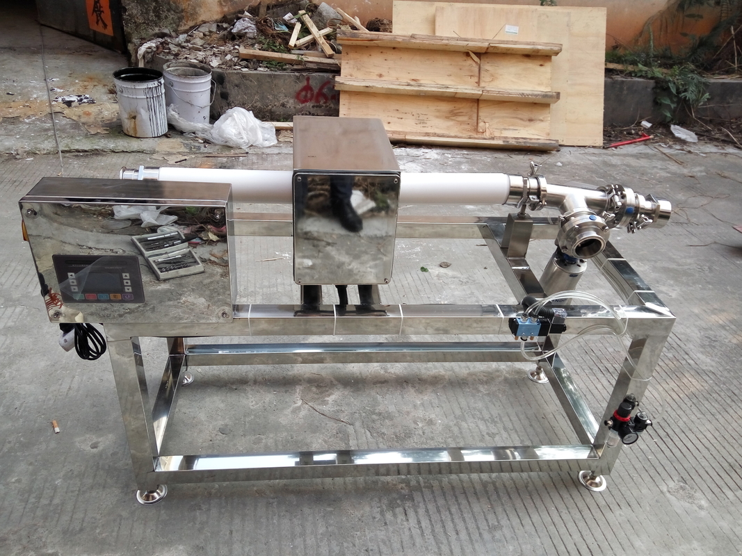 Pipeline Metal Detector For Food Processing Industry , 0.5MM Sensitivity