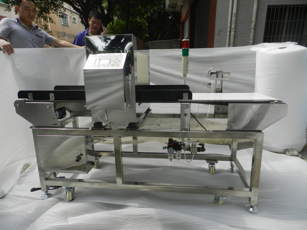 Fully Automatically Belt Conveyor Metal Detectors For Textile , 25-30 M/Min Speed