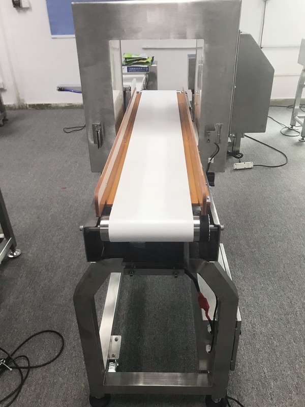 Touch Screen Conveyor Metal Detector Equipment For Intelligent Package / Bulk Food