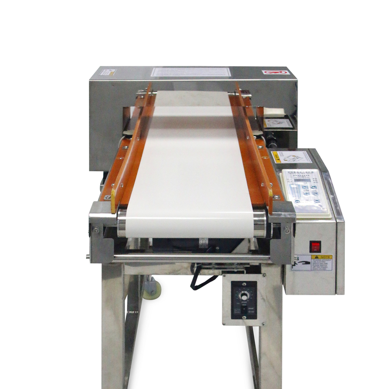 High Accuracy Needle Metal Detector Conveyor Type Width Customized